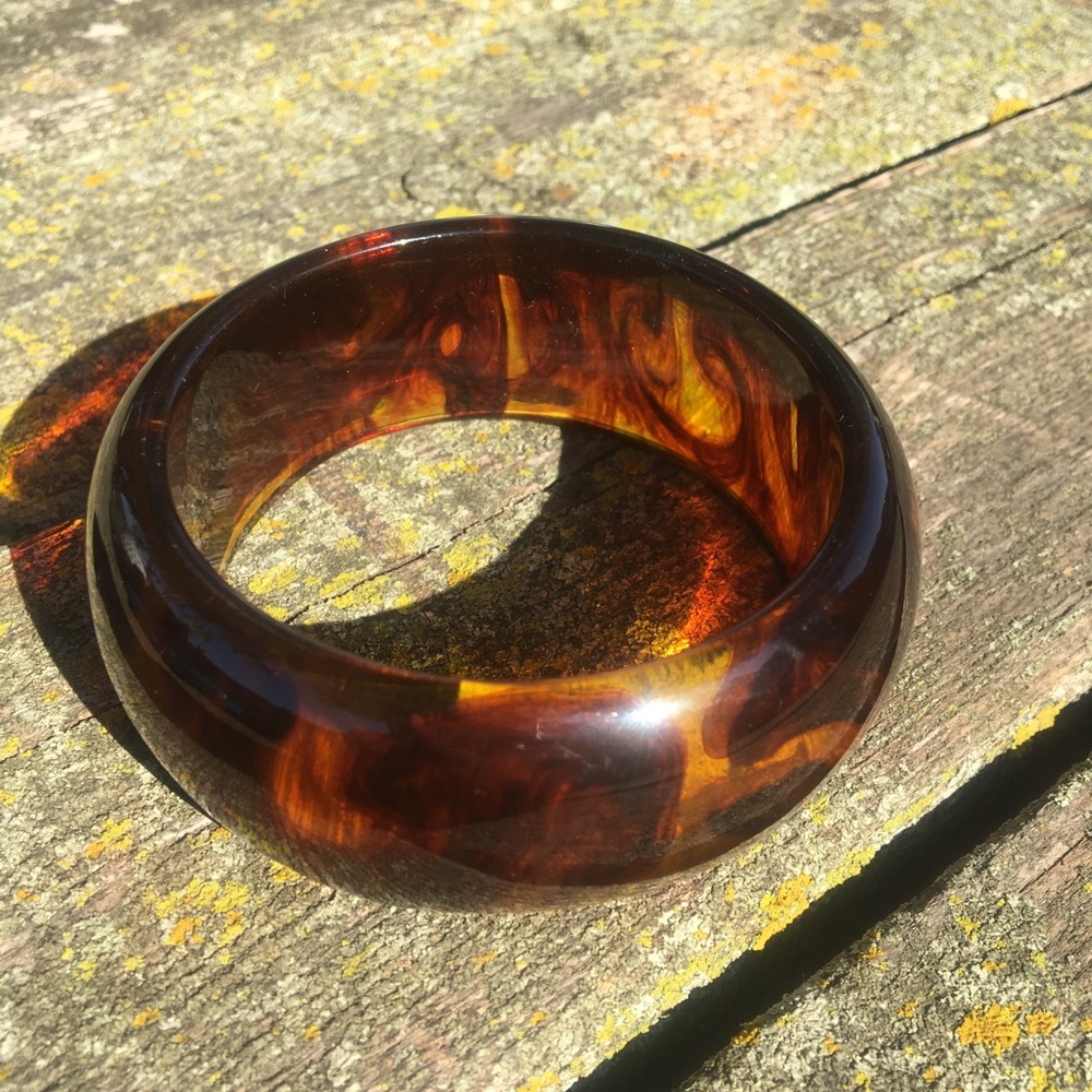 Vintage find, tortoise shell bangle.